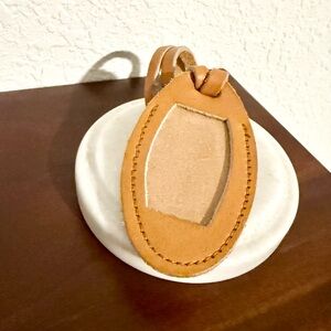 MOVING SALE | Vintage Tan Leather Luggage Tag